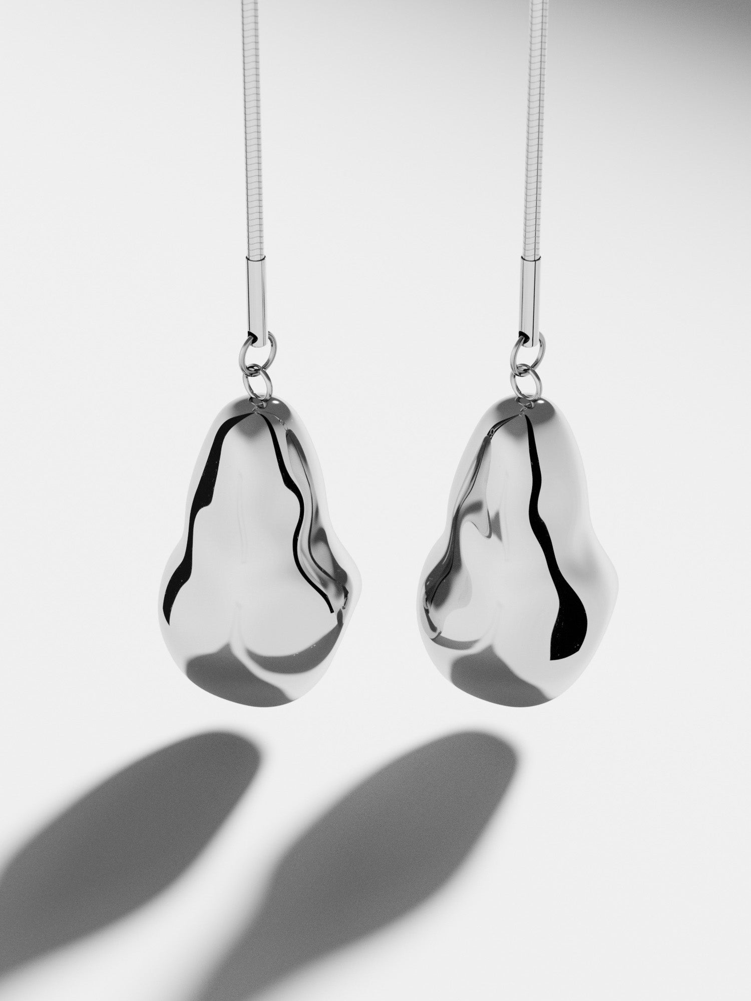 NÁUŠNICE BAROQUE PEARL